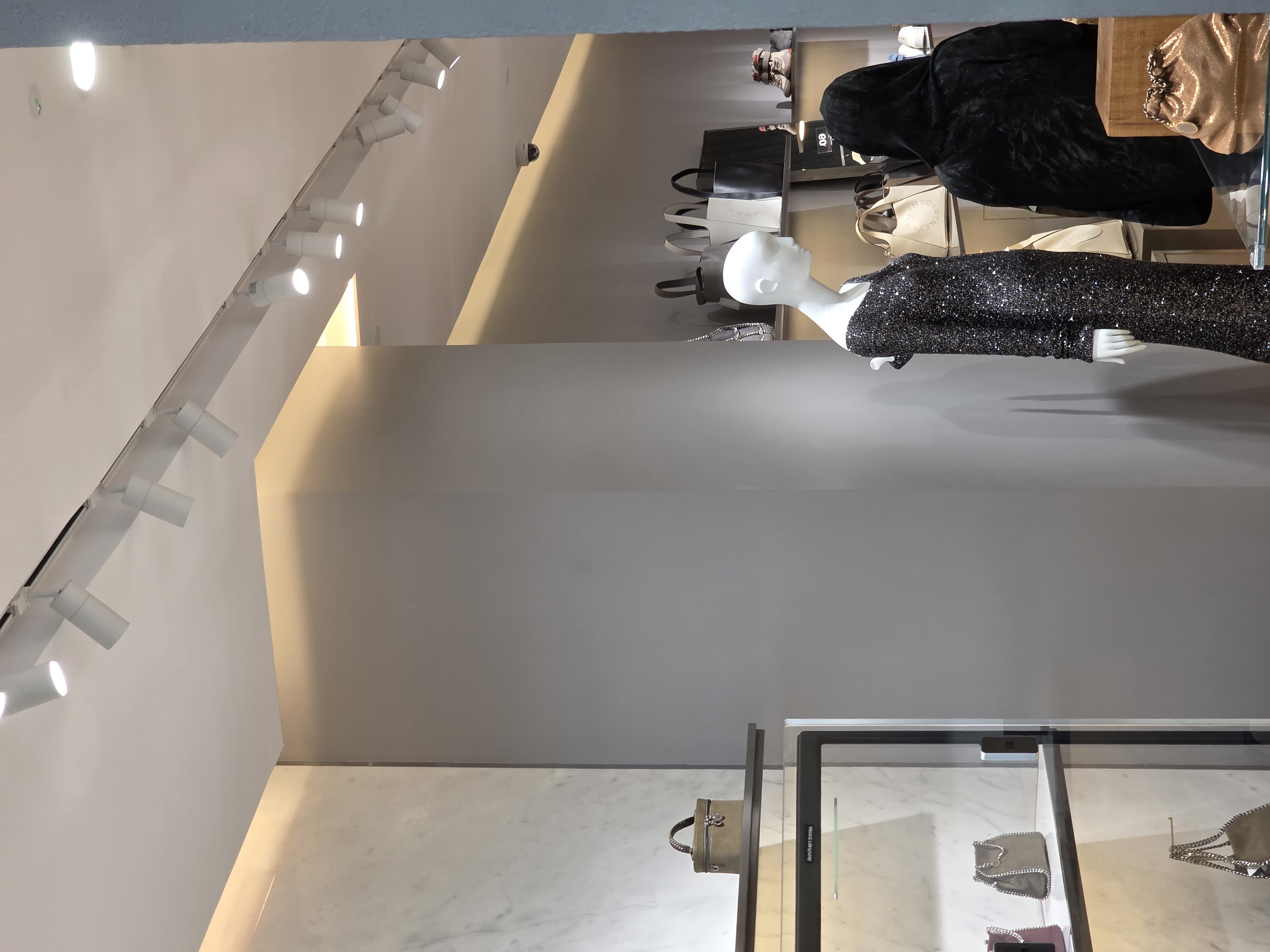 Retail lighting project application Retail lighting project application